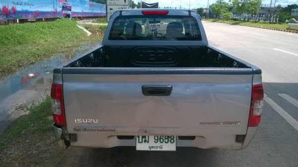 ขาย ISUZU DMAX 2.5 SX ปี 2006/2549 เครื่องดี คัสซีสวย พาวเวอร์ แอร์เย็น ทะเบียนพร้อมโอน ราคาต่อรองได้