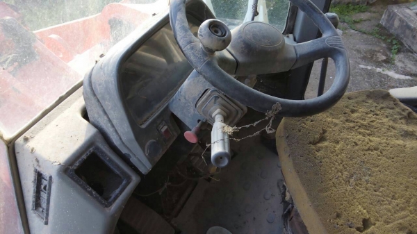 ขายรถตัก HITACHI LX110-3 สภาพสวยพร้อมใช้ ติดต่อได้ที่คุณ อ๊อฟ พิจิตร 086-737-9991 ขายรถตัก HITACHI LX110-3 สภาพสวยพร้อมใช้ ติดต่อได้ที่คุณ อ๊อฟ พิจิตร 086-737-9991