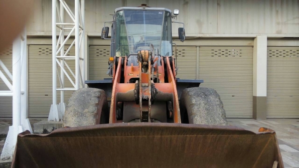 ขายรถตัก HITACHI LX110-3 สภาพสวยพร้อมใช้ ติดต่อได้ที่คุณ อ๊อฟ พิจิตร 086-737-9991 ขายรถตัก HITACHI LX110-3 สภาพสวยพร้อมใช้ ติดต่อได้ที่คุณ อ๊อฟ พิจิตร 086-737-9991