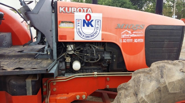 ขายด่วนรถไถKUBOTA-105-Sทำงานได้700ชัวโมงปี55รถสวย