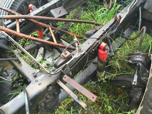 ขายซากรถHINO SG221L-10696...6ล้อใหญ่ ยาง900-20 มีคัสซี คานหน้า เฟืองท้าย ล้อยางกระทะ5ชุด.เล่ททะเบียนพร้อมชุดโอน..ครบ