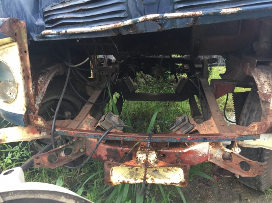 ขายซากรถHINO SG221L-10696...6ล้อใหญ่ ยาง900-20 มีคัสซี คานหน้า เฟืองท้าย ล้อยางกระทะ5ชุด.เล่ททะเบียนพร้อมชุดโอน..ครบ