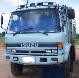 ISUZU ROCKY FXZ 210 HP 6SA1 สิบล้อดั๊มพ์ 2 เพลา กระบะดั๊มพ์เหล็ก 12 ตันสภาพดีพื้นสวยพร้อมบรรทุกพร้อมใช้งานได้เลย เครื่องแรงดีเดิมๆไม่มีเยิ้ม ภายในเก๋งคอนโซลสวยครบพร้อม พวงมาลัยเพาเวอร์ ระบบเบรคทริ๊ปฟี้ครบครัน ช่วงล่างแน่นคัชซีไม่มีแตกไม่มีบวม ยาง 10 เส้นส