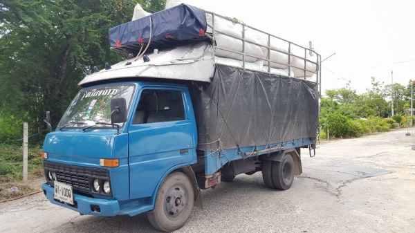 ขาย Toyata Bu30 เครื่อง 100 แรง กะบะเหล็กพื้นไม้สวย ยาว 4.20 เมตร