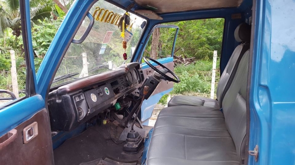 ขาย Toyata Bu30 เครื่อง 100 แรง กะบะเหล็กพื้นไม้สวย ยาว 4.20 เมตร