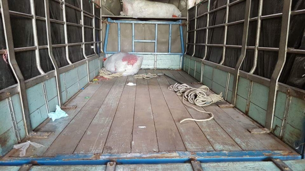 ขาย Toyata Bu30 เครื่อง 100 แรง กะบะเหล็กพื้นไม้สวย ยาว 4.20 เมตร