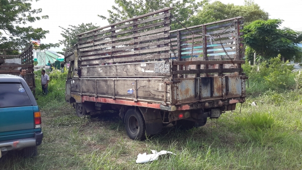 ขายรถ6ล้ออีสุเครื่อง115ตามสภาพมี2คันคับ