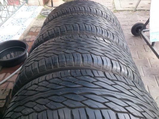 ขายแม็ก 6รูขอบ20 พร้อมยางFALKEN 265/50R20 MADE IN JAPEN ปี13 ดอกยางหนาสดนิ่มลึกเท่ากันไม่ร้าวไม่แตกลายใช้งานน้อยมาก(สภาพ90\%) ยางสวยมาก จำนวน 1 ชุด