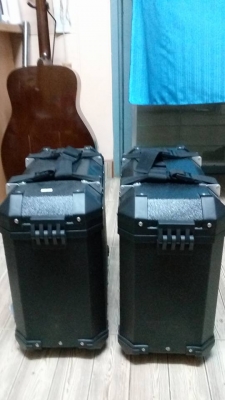 ขายปี๊บข้างสวยๆ สีดำ ของใหม่ไม่เคยใช้งาน ขนาด 36 L พร้อมกุญแจ 13500