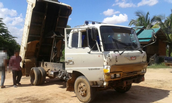 **480,000 บ.ต่อรอง/// 6ล้อดั้มดิน5คิว HINO RANGER 195 **ขาย HINO RANGER 195HP 6ล้อดั้มดิน5คิว ราคาเบาๆ HINO RANGER FD164B HO6C-Turbo 195แรง เครื่อง แน่น แรง เกียร์ดี ไม่หลุด ครับ ช่วงล่างใหญ่ F หน้า-หลัง คัสซีใหญ่ คัสซีดี สวย เดิมๆ ไม่ปะ ไม่มีผุ ครับ กระบ **480,000 บ.ต่อรอง/// 6ล้อดั้มดิน5คิว HINO RANGER 195 **ขาย HINO RANGER 195HP 6ล้อดั้มดิน5คิว ราคาเบาๆ HINO RANGER FD164B HO6C-Turbo 195แรง เครื่อง แน่น แรง เกียร์ดี ไม่หลุด ครับ ช่วงล่างใหญ่ F หน้า-หลัง คัสซีใหญ่ คัสซีดี สวย เดิมๆ ไม่ปะ ไม่มีผุ ครับ กระบ