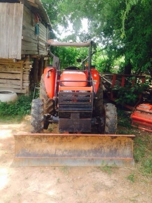 คูโบต้า m6040 พร้อมอุปกรณ์3 ชิ้น คูโบต้า m6040 พร้อมอุปกรณ์3 ชิ้น