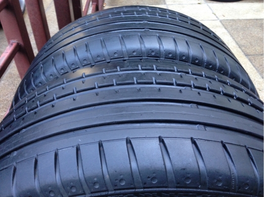 ยางคู่ Continental 255 45 18 สิ้นปี10 ดอกเยอะ ยางคู่ Continental 255 45 18 สิ้นปี10 ดอกเยอะ