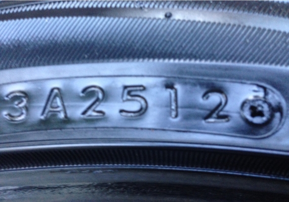 ยางคู่ Toyo 245 35 20 กลางปี12 ยางคู่ Toyo 245 35 20 กลางปี12