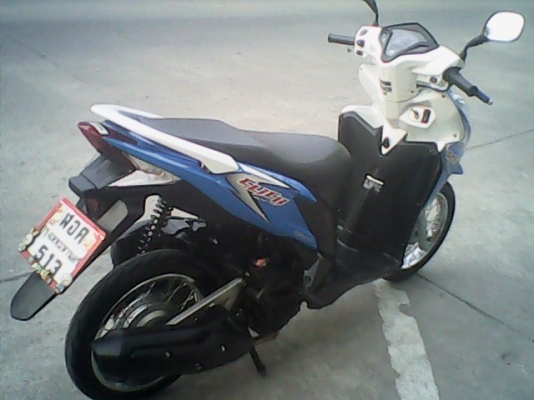 ถูกมาก รุ่นใหม่ล่าสุด Click 125 i ปี 2555 เพียง 34000 ยังลดได้อีก ถูกมาก รุ่นใหม่ล่าสุด Click 125 i ปี 2555 เพียง 34000 ยังลดได้อีก