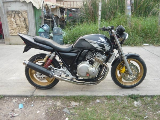 วุฒินนบุรี// CB400sfมีอินวอยแท้ๆเครื่องดีท่อแต่งสวยๆราคาโดนใจขายด่วนคับ