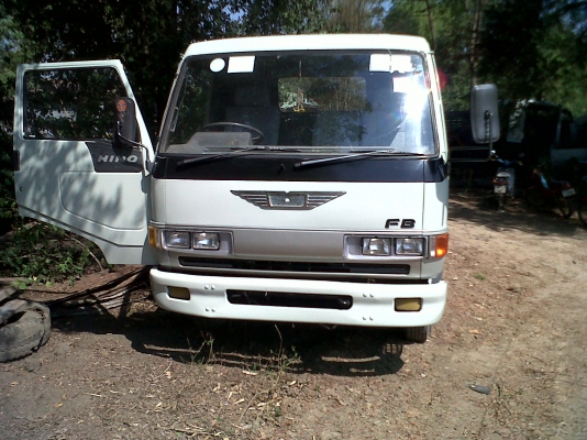 รถ 6 ล้อ HINO FB 120แรง