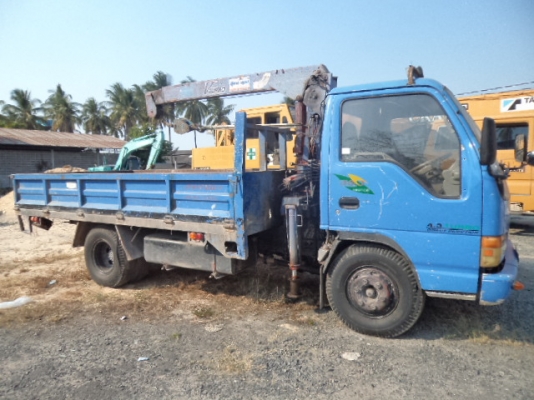 ขายรถอีซูซุหัวกาตูนเครื่อง130เทอโบว์ พร้อมเครน เอกสารพร้อมโอน