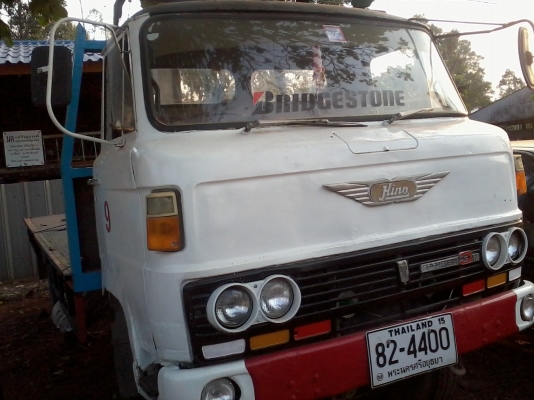 ฝากนำเสนอหกล้อKMยาว5เมตร เครื่องQ100 6สูบพื้นเหล็กเรียบครัดซีดีเครื่องดีมาก