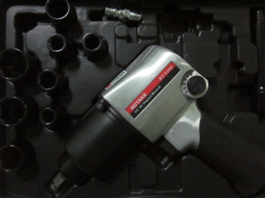 ขาย-เครื่องยิงบล๊อกลม พร้อมอุปกรณ์: หัวบล๊อกลมขนาดต่างๆ ROTAKE: RT-5268...