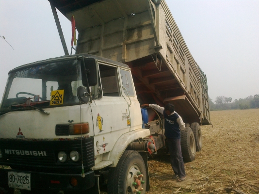 ขายรถบรรทุก 10 ล้อ  2 เพลา ดั้มพร้อมใช้งาน