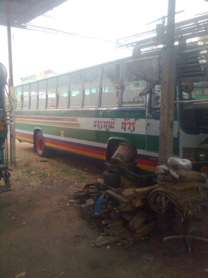 ขายรถบัส10เมตร ISUZU ทั้่งชุด เครื่อง6BD1 TURBO สภาพรถเนี๊ยบสุดๆใช้งานได้เลย