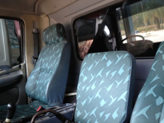 รถฮีโน่ 6 ล้อ หลังถนน FC4J  170 แรงม้า  ติดเฮี้ยบ 3 ตัน ปี 48  สนใจติดต่อ 081 - 6079515