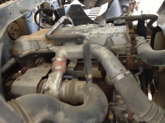 รถฮีโน่ 6 ล้อ หลังถนน FC4J  170 แรงม้า  ติดเฮี้ยบ 3 ตัน ปี 48  สนใจติดต่อ 081 - 6079515