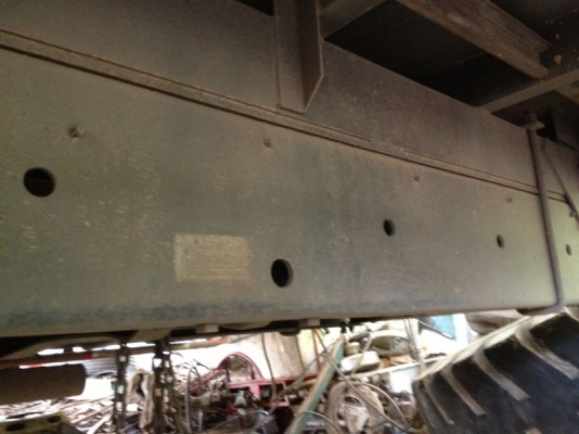 รถฮีโน่ 6 ล้อ หลังถนน FC4J  170 แรงม้า  ติดเฮี้ยบ 3 ตัน ปี 48  สนใจติดต่อ 081 - 6079515