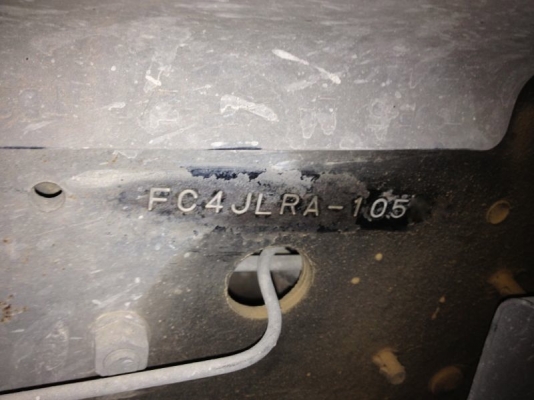 รถฮีโน่ 6 ล้อ หลังถนน FC4J  170 แรงม้า  ติดเฮี้ยบ 3 ตัน ปี 48  สนใจติดต่อ 081 - 6079515