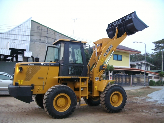 มาถึงไทยแล้ว รถตัก FOTON FL935E ยกได้สูง4เมตร มีVDOให้ชม