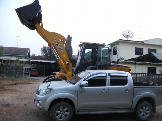 มาถึงไทยแล้ว รถตัก FOTON FL935E ยกได้สูง4เมตร มีVDOให้ชม