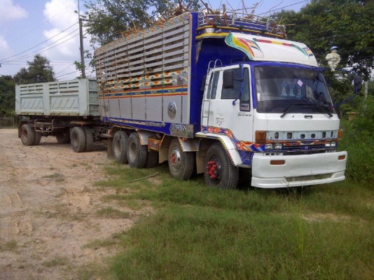 รถอิซูซุ 12 ล้อ รั่ว  FVZ 195 แรงม้า ( ขายเฉพาะแม่ )  สนใจติดต่อ 081 - 6079515