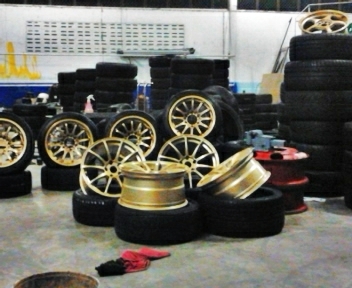 ขายเศษยาง 17-18-19  ราคาถูก  (เลิกกิจการ)