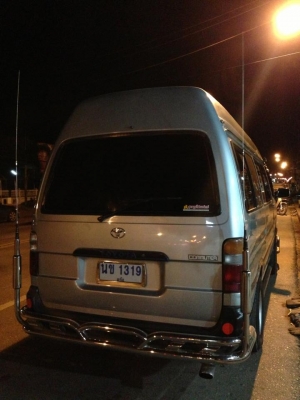 ขายรถตู้ Toyota Commuter หัวจรวด ปี 2000 ขายรถตู้ Toyota Commuter หัวจรวด ปี 2000
