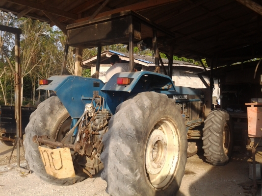 รถไถฟอร์ท นิวฮอนแลนด์ สองเพลา หกสูบ เล่มพร้อมค่ะ คุณทรรศนะ จ.ชลบุรี มัดจำมาเรียบร้อยแล้วจ๊ะ รถไถฟอร์ท นิวฮอนแลนด์ สองเพลา หกสูบ เล่มพร้อมค่ะ คุณทรรศนะ จ.ชลบุรี มัดจำมาเรียบร้อยแล้วจ๊ะ