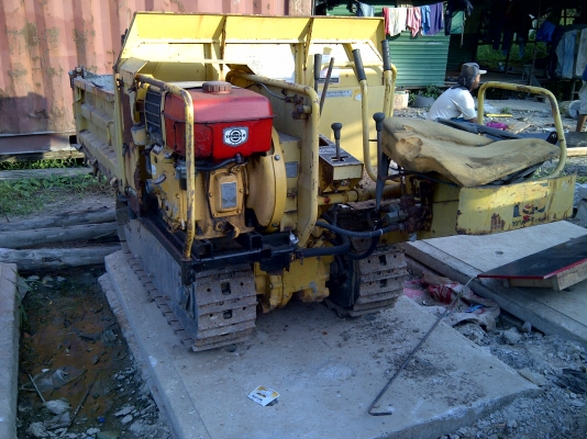 ขายถูก รถเทรกเตอร์ตีนตะขาบ