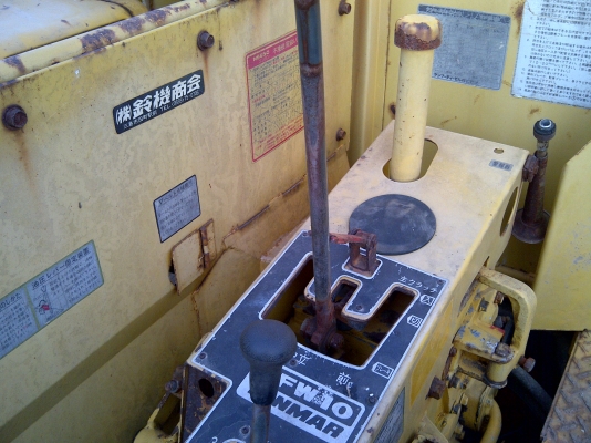 ขายถูก รถเทรกเตอร์ตีนตะขาบ