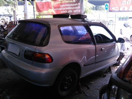 ขายซากHONDAสามประตูพร้อมเล่ม 48000 บาท ขายซากHONDAสามประตูพร้อมเล่ม 48000 บาท