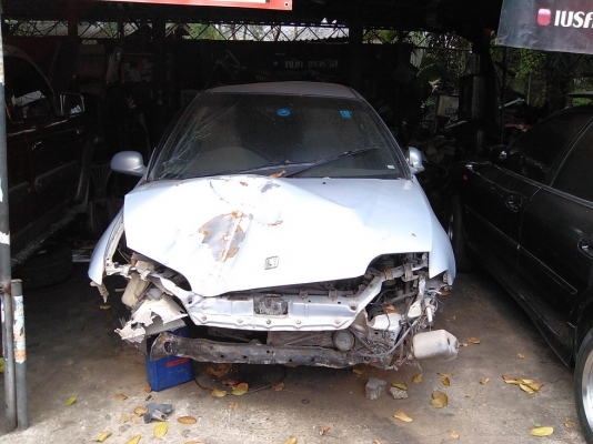 ขายซากHONDAสามประตูพร้อมเล่ม 48000 บาท ขายซากHONDAสามประตูพร้อมเล่ม 48000 บาท