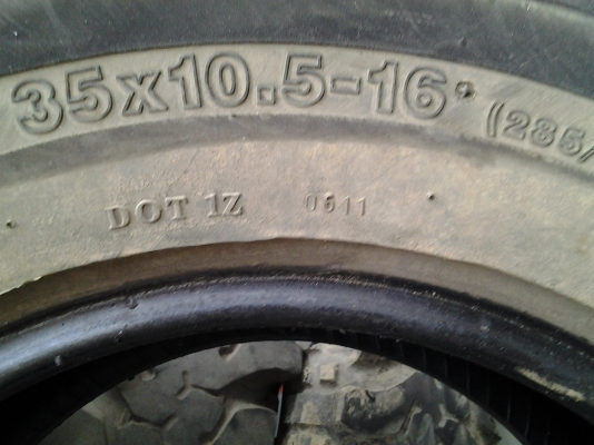 ขายยาง MUD 35 ครับ ลองเข้าดูก่อนรูปเยอะครับ