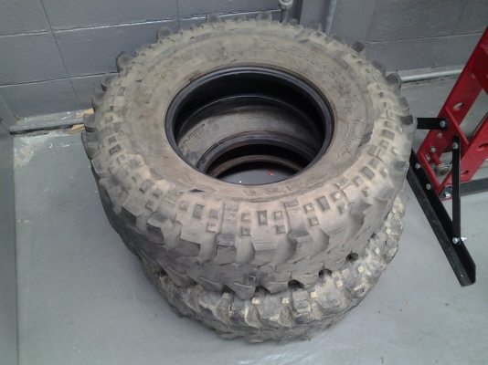 ขายยาง MUD 35 ครับ ลองเข้าดูก่อนรูปเยอะครับ