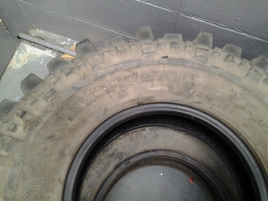 ขายยาง MUD 35 ครับ ลองเข้าดูก่อนรูปเยอะครับ