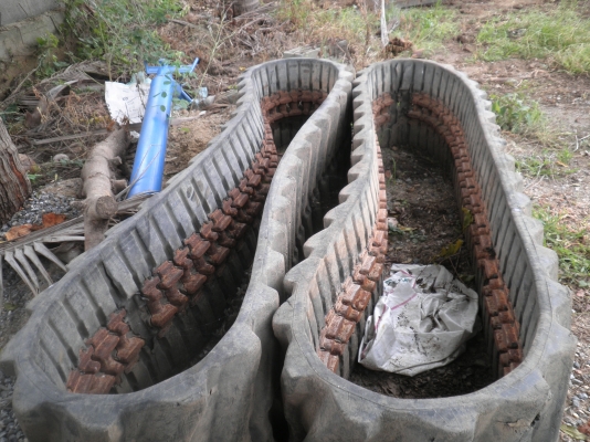 ขายแทรคยางรถแทรคเตอร์ KOMATSU D2 ขายแทรคยางรถแทรคเตอร์ KOMATSU D2