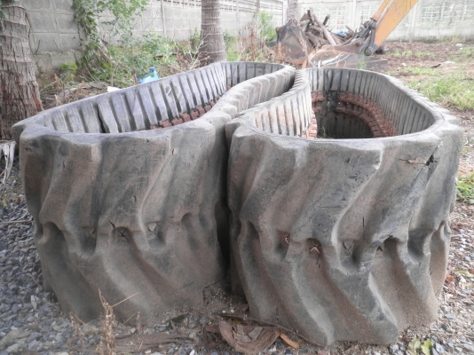 ขายแทรคยางรถแทรคเตอร์ KOMATSU D2 ขายแทรคยางรถแทรคเตอร์ KOMATSU D2
