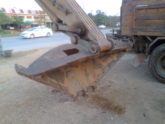 ขายด่วน..รถแบคโฮ SAMSUNG 210 LC-2 รถสวย แรงขุดดี ได้งานไว ช่วงล่างสวย เครื่องแรงจัด ประหยัดน้ำมัน สุดคุุุุุ้ม.