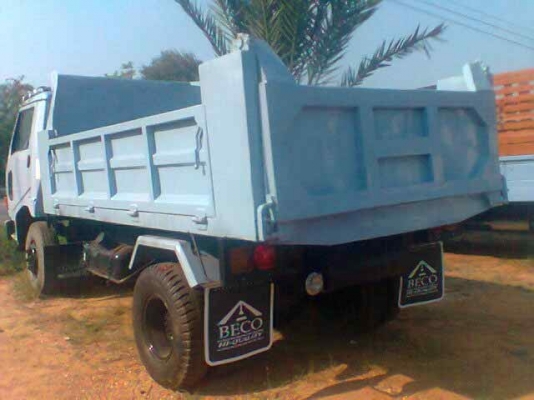 ขายรถ 6ล้อดั้มHINO เครื่อง EH  700 ยาง 9  รถสวยพร้อมใช้เอกสารพร้อมโอน