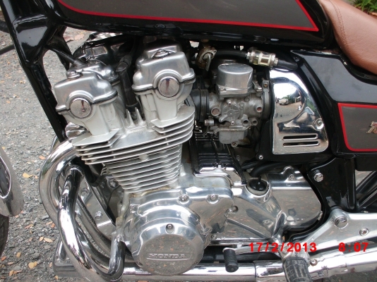 ขาย cb750 ทะเบียนแท้ๆ เดิมๆสวยๆ 0871932771