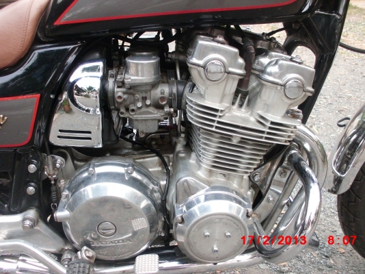 ขาย cb750 ทะเบียนแท้ๆ เดิมๆสวยๆ 0871932771