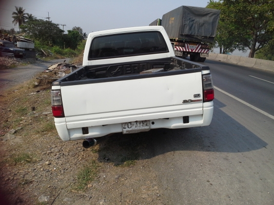 สนใจมั้ยรถอีซูซุ สภาพนี้ สนใจมั้ยรถอีซูซุ สภาพนี้