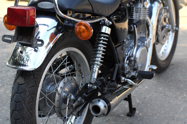 SR 400 ปี 93 รถสวย ๆ เครื่องแน่นมาก พร้อมออกทริป สรรพสามิต SR 400 ปี 93 รถสวย ๆ เครื่องแน่นมาก พร้อมออกทริป สรรพสามิต